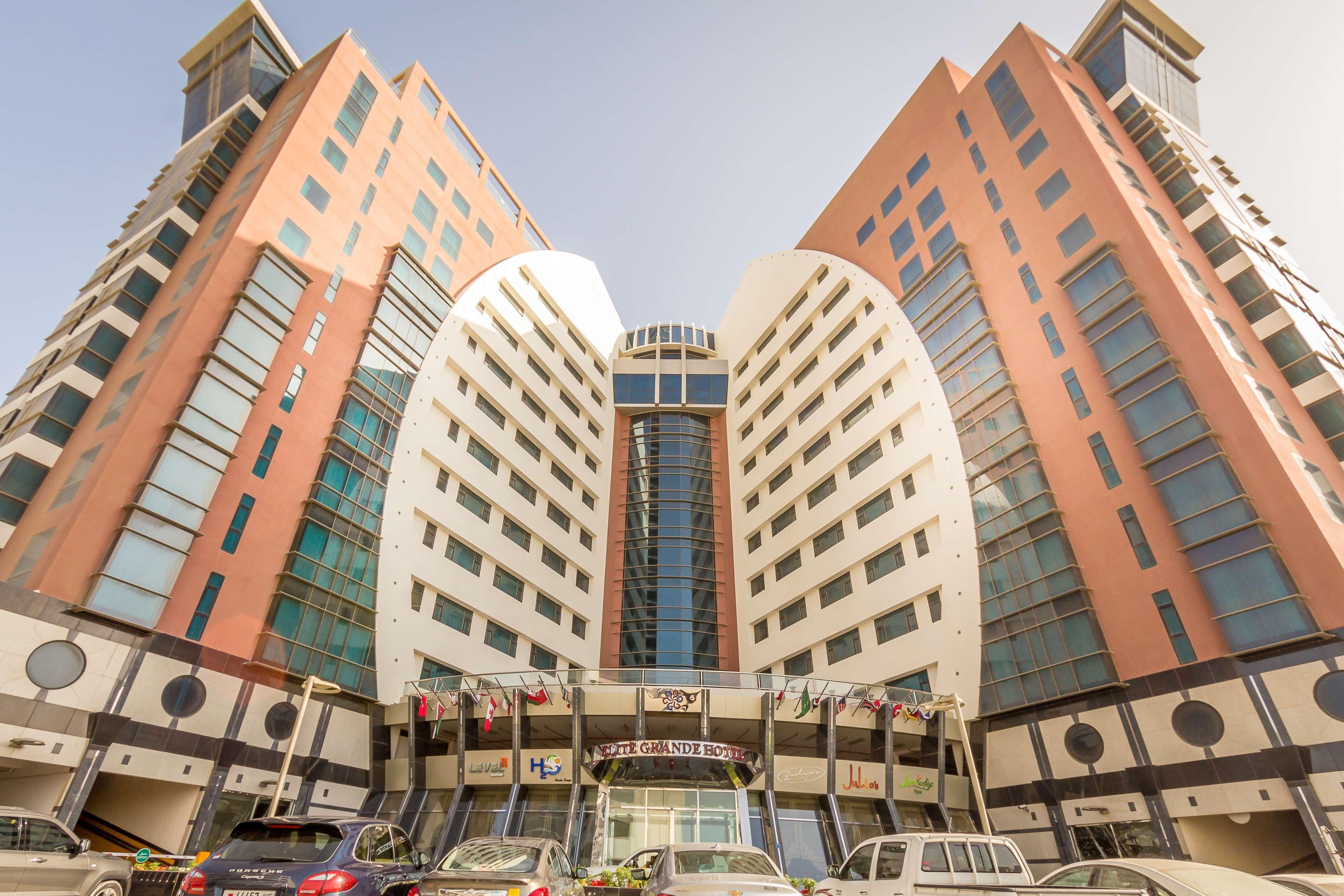 City Center Hotel Al-Manamah Bagian luar foto