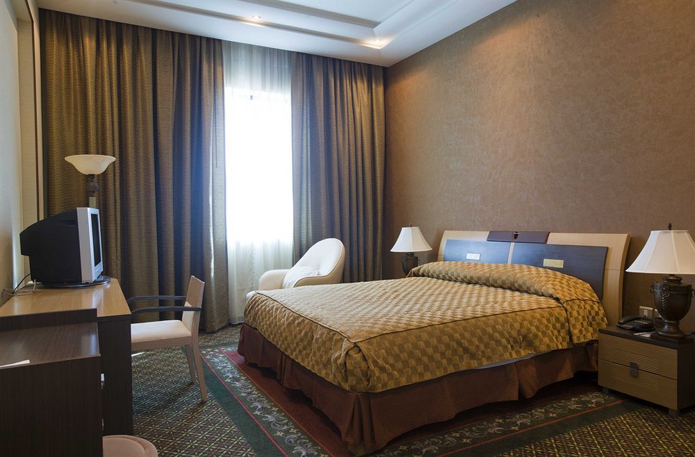 City Center Hotel Al-Manamah Bagian luar foto
