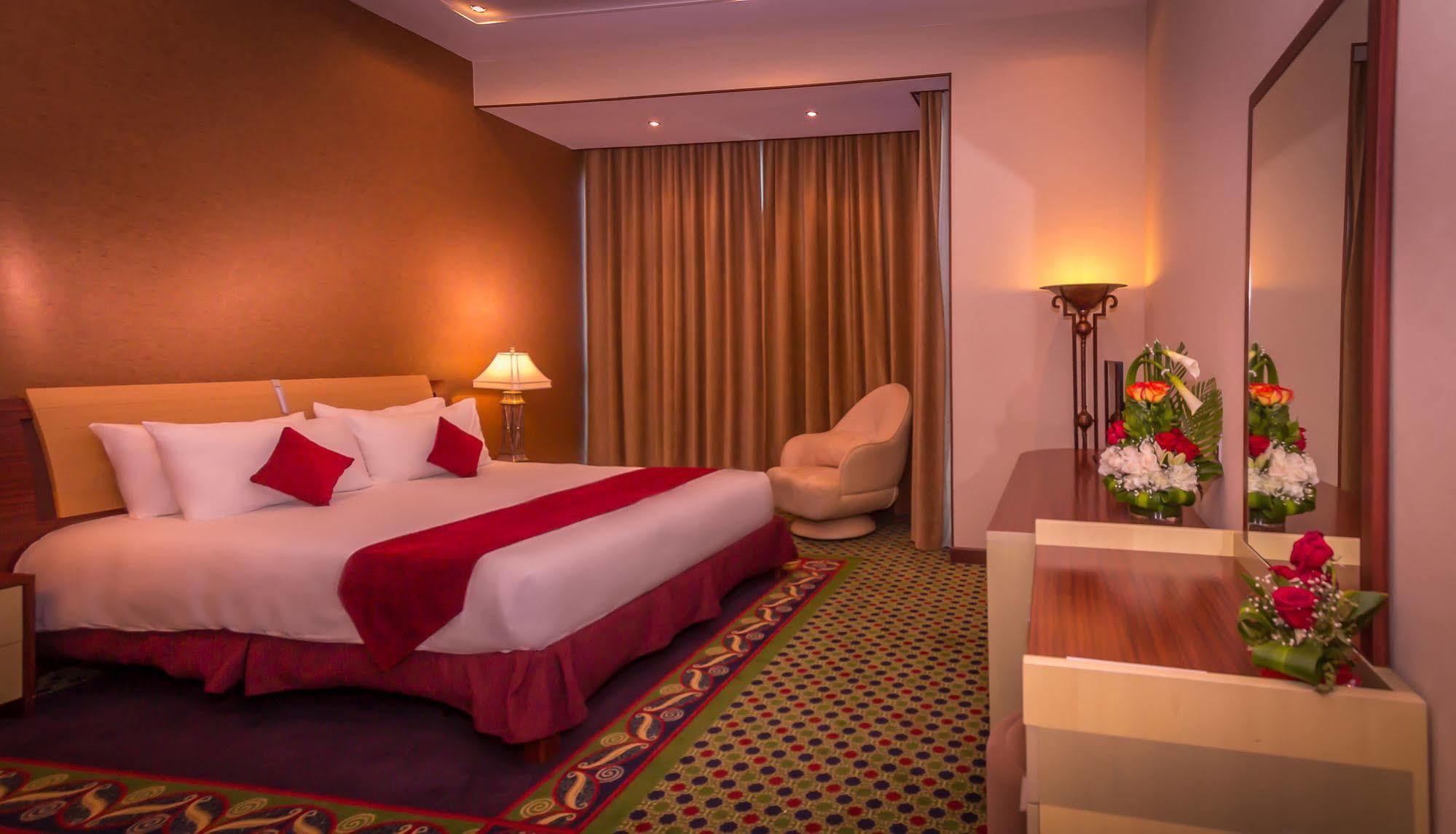 City Center Hotel Al-Manamah Bagian luar foto